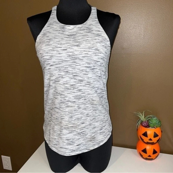 Lululemon Raise The Barre Tank size 4 - Picture 1 of 4